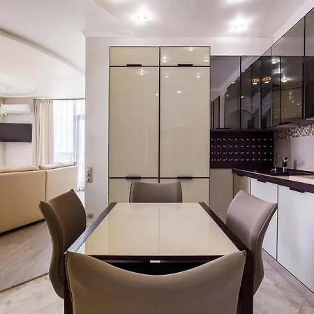 Luxury In The Centre Apartamento Odessa