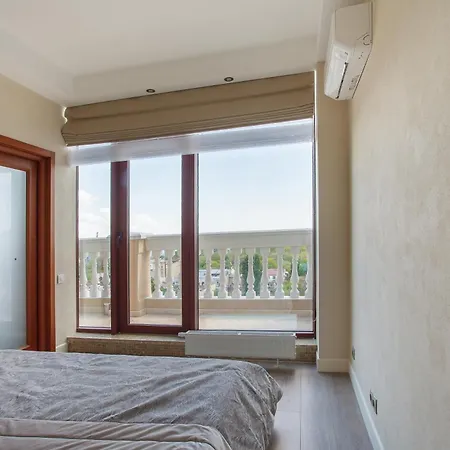 Luxury In The Centre Odessza