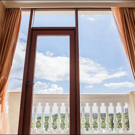 Luxury In The Centre Odesa
