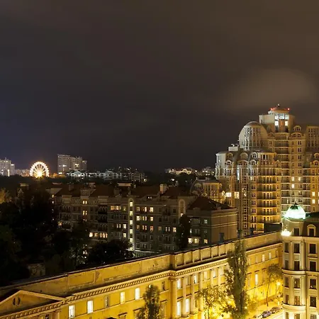 роскошные аппартаменты в центре города *